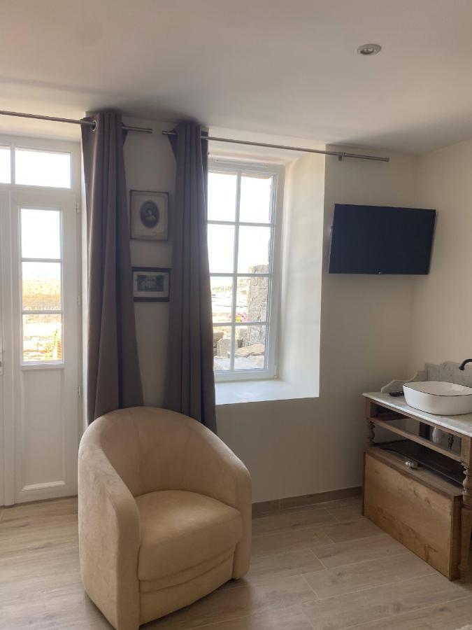 La Maison Du Vieux Port Flamanville Dış mekan fotoğraf